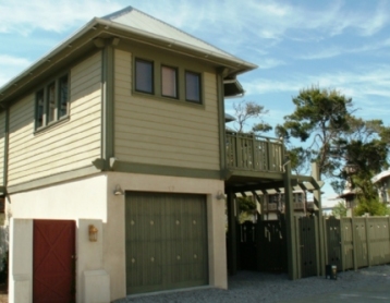 Zoe Carriage House 