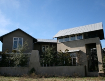 2 The Beach House - 3 Bedroom